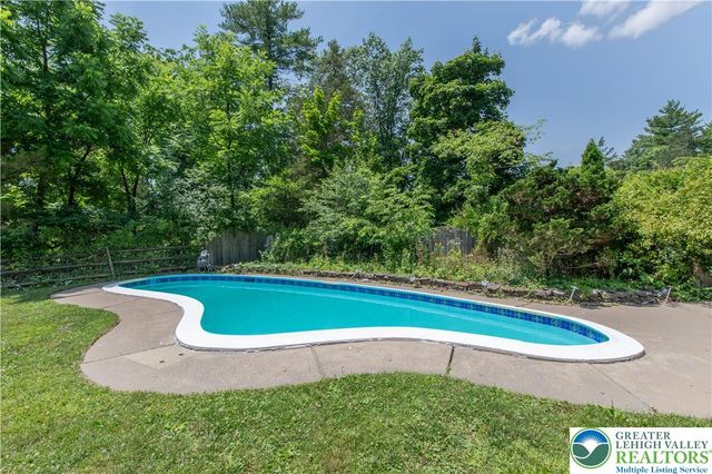 1350 Old Plains Road, Milford Twp, PA 18073