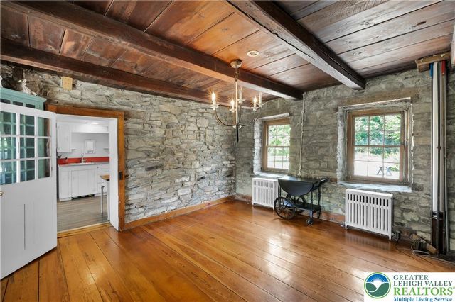 1350 Old Plains Road, Milford Twp, PA 18073