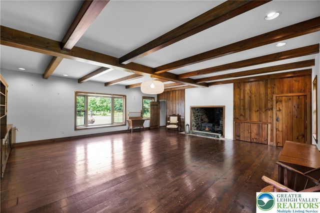 1350 Old Plains Road, Milford Twp, PA 18073