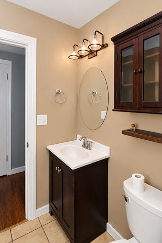 254 W Main Street, Carpentersville, IL 60110