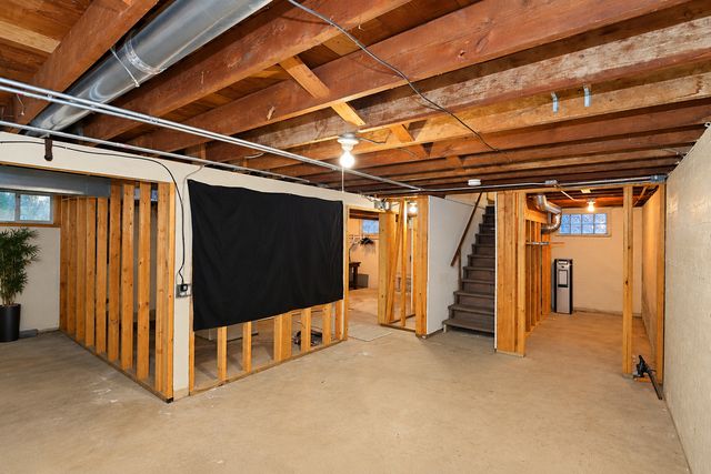 254 W Main Street, Carpentersville, IL 60110