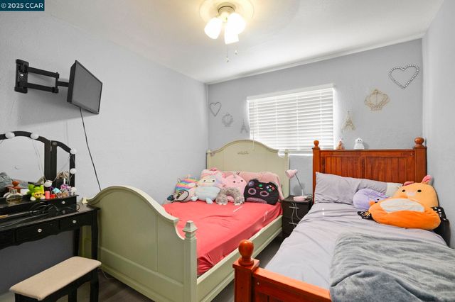 102 Alturas Ave, Pittsburg, CA 94565