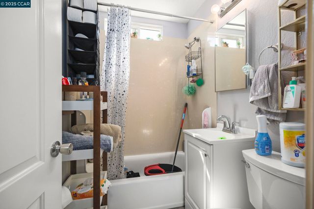 102 Alturas Ave, Pittsburg, CA 94565