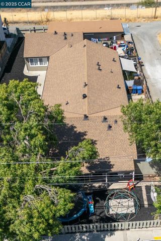 102 Alturas Ave, Pittsburg, CA 94565