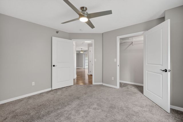 5916 Sutton Place 3, Urbandale, IA 50322