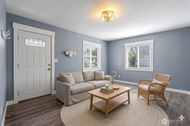 618 Hull Avenue, Port Orchard, WA 98366