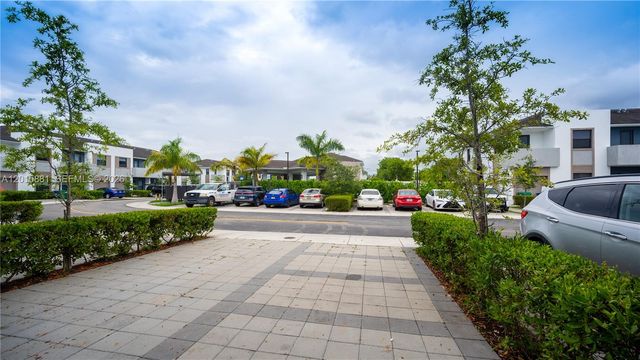 11756 SW 106th Ter, Miami, FL 33186
