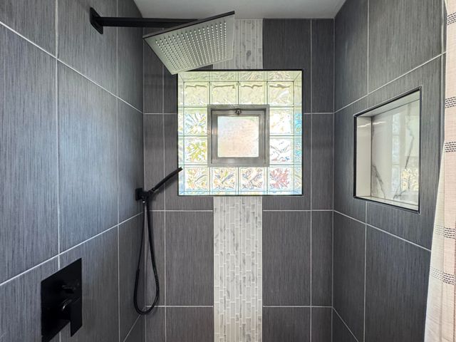 8009 Greenwood Avenue, Munster, IN 46321