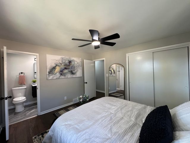 8009 Greenwood Avenue, Munster, IN 46321