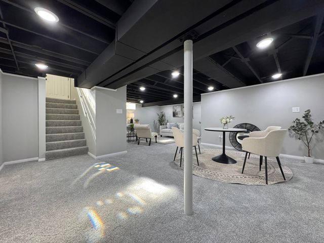 8009 Greenwood Avenue, Munster, IN 46321