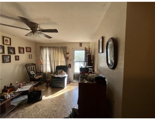 307 S 22nd St, Kingsville, TX 78363