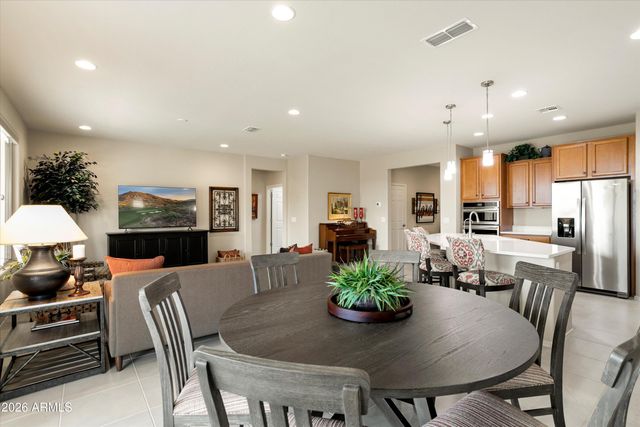 27383 W WAHALLA Lane, Buckeye, AZ 85396