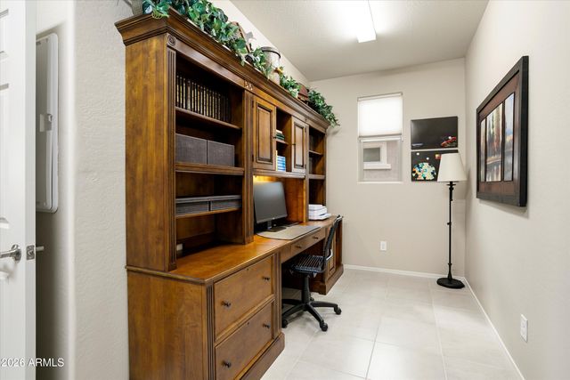 27383 W WAHALLA Lane, Buckeye, AZ 85396