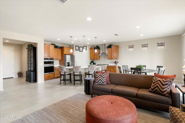 27383 W WAHALLA Lane, Buckeye, AZ 85396