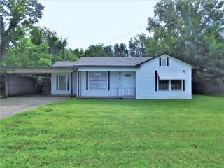 2412 N Carroll Boulevard, Denton, TX 76201