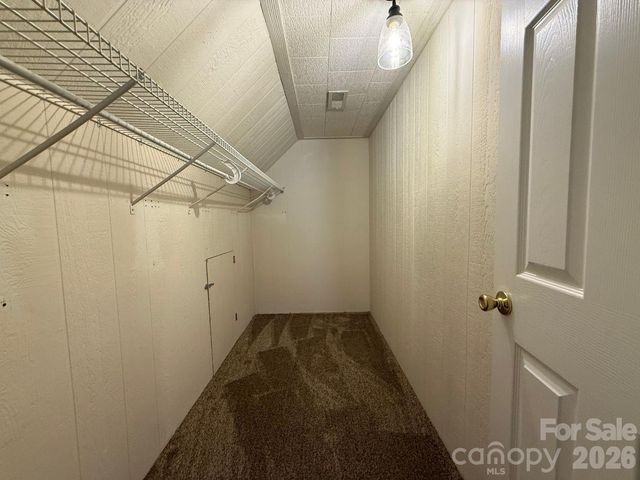 1351 S Aspen Street, Lincolnton, NC 28092