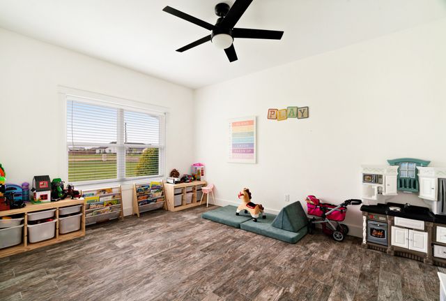 221 Private Road 33082, Sumner, TX 75486