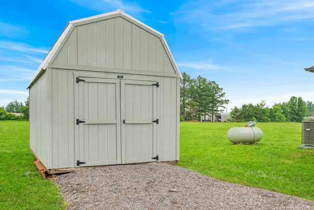 221 Private Road 33082, Sumner, TX 75486