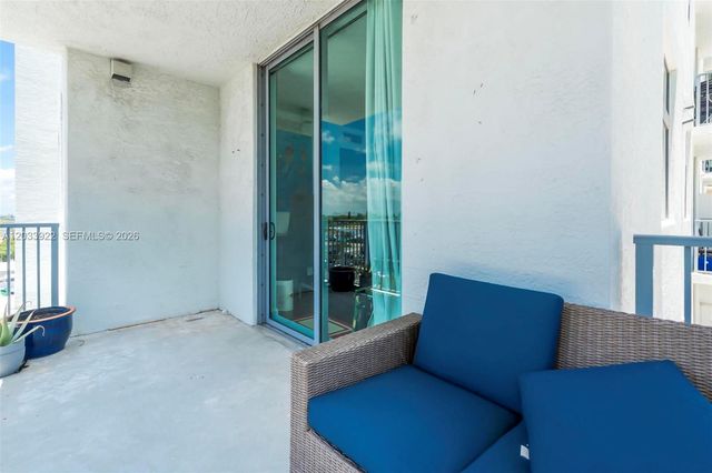 140 S Dixie Hwy 501, Hollywood, FL 33020