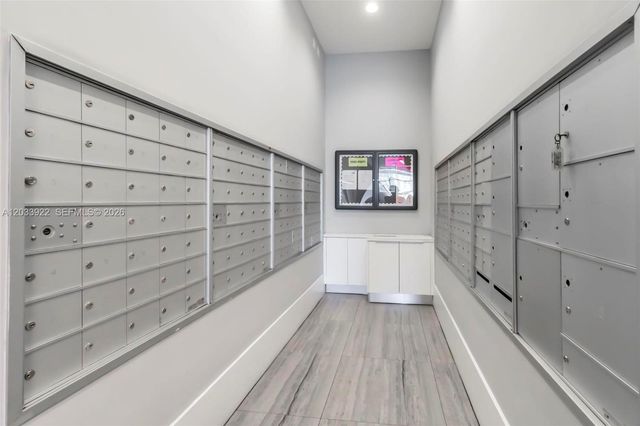 140 S Dixie Hwy 501, Hollywood, FL 33020