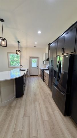 1810 Leonard Street, Grand Rapids, MI 49534