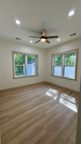 1810 Leonard Street, Grand Rapids, MI 49534