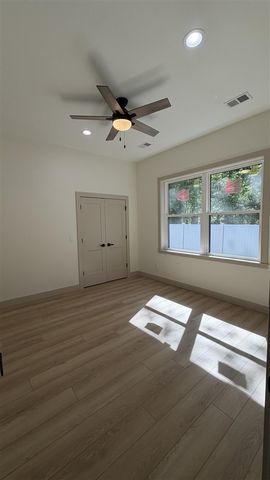 1810 Leonard Street, Grand Rapids, MI 49534