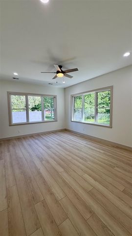 1810 Leonard Street, Grand Rapids, MI 49534