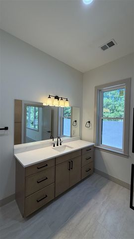 1810 Leonard Street, Grand Rapids, MI 49534