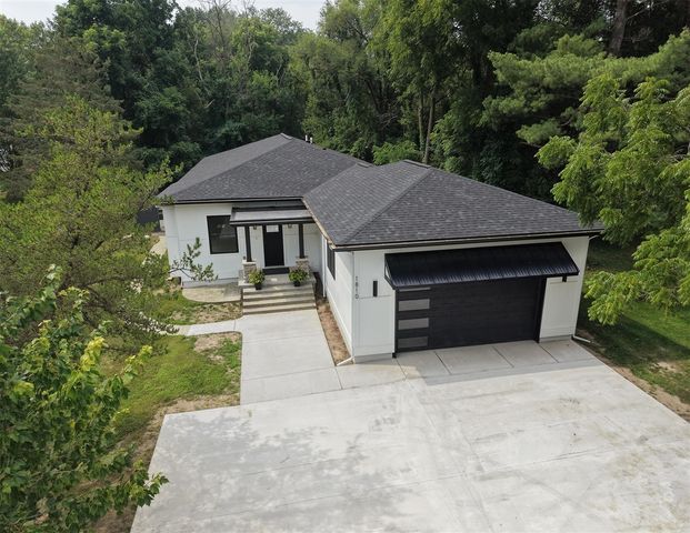 1810 Leonard Street, Grand Rapids, MI 49534