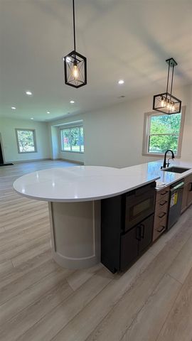 1810 Leonard Street, Grand Rapids, MI 49534