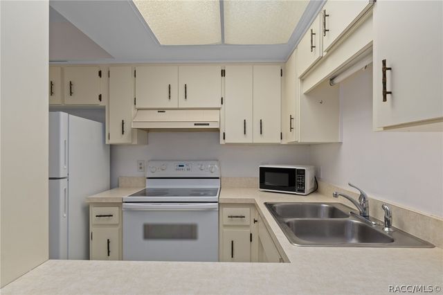 8763 E Anglers Court, Floral City, FL 34436