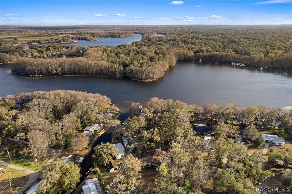 8763 E Anglers Court, Floral City, FL 34436