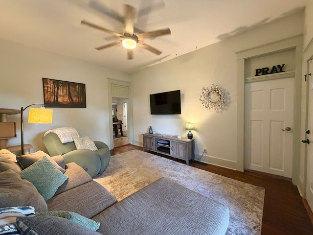 194 N Indiana Street, Danville, IN 46122