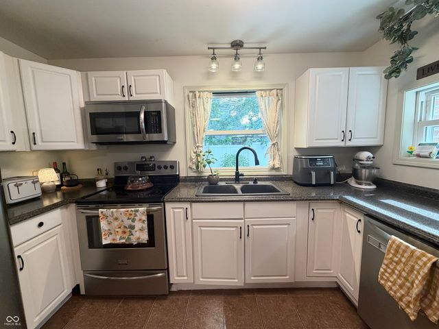194 N Indiana Street, Danville, IN 46122
