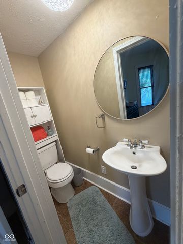 194 N Indiana Street, Danville, IN 46122