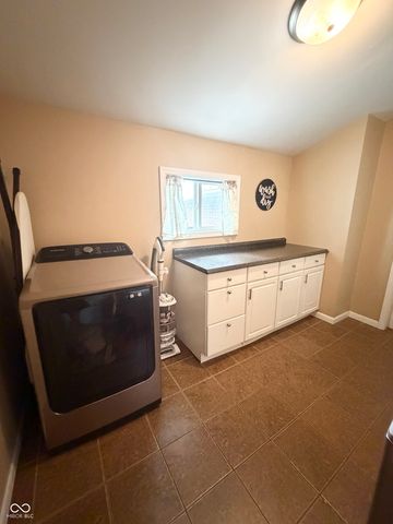 194 N Indiana Street, Danville, IN 46122