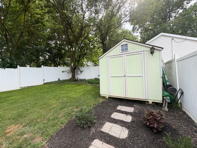 194 N Indiana Street, Danville, IN 46122