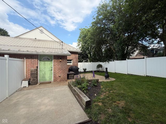 194 N Indiana Street, Danville, IN 46122