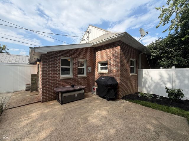 194 N Indiana Street, Danville, IN 46122