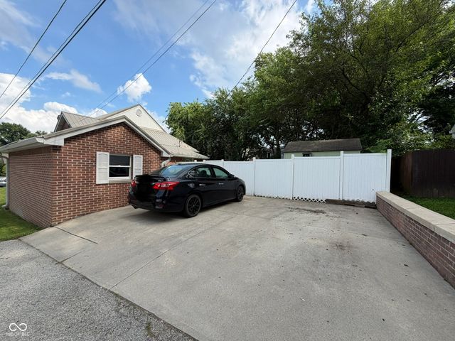 194 N Indiana Street, Danville, IN 46122