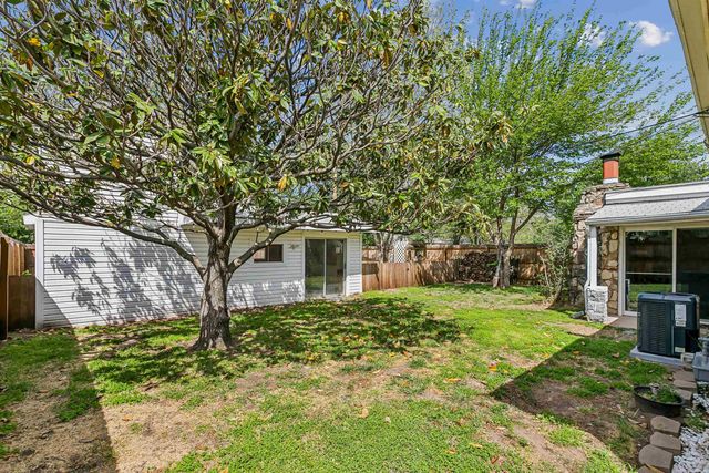 243 N Sunnyside Rd, Haysville, KS 67060