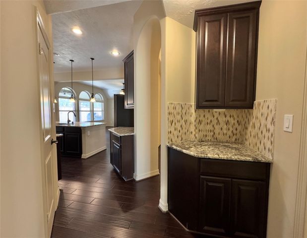 179 Hearthshire Circle, The Woodlands, TX 77354