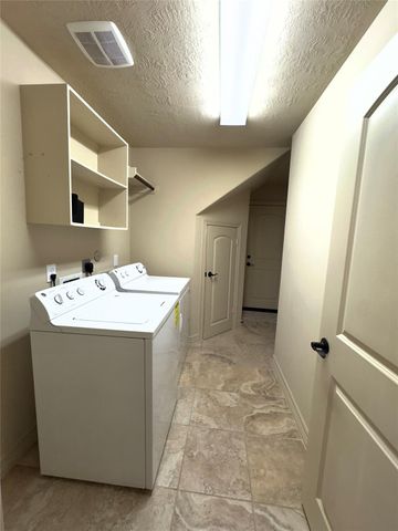 179 Hearthshire Circle, The Woodlands, TX 77354