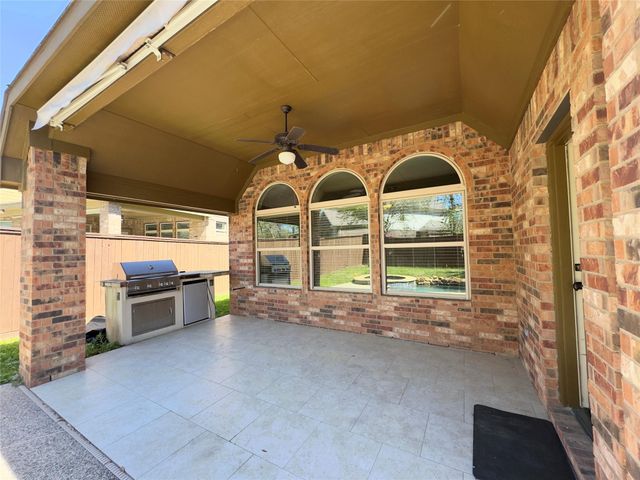 179 Hearthshire Circle, The Woodlands, TX 77354
