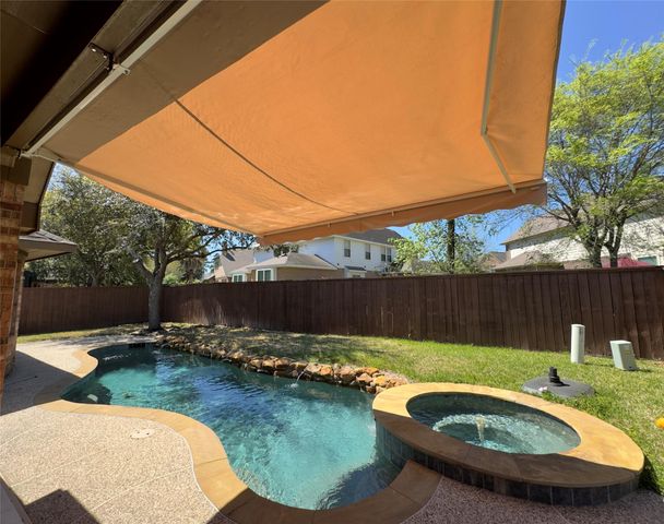 179 Hearthshire Circle, The Woodlands, TX 77354