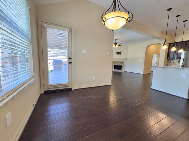 179 Hearthshire Circle, The Woodlands, TX 77354