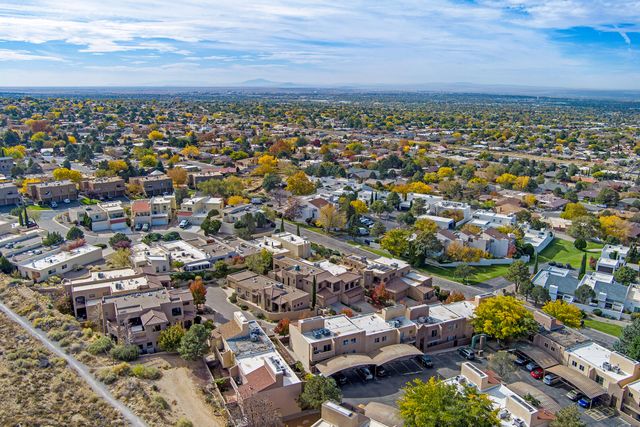 13246 Candelaria Road NE, Albuquerque, NM 87112