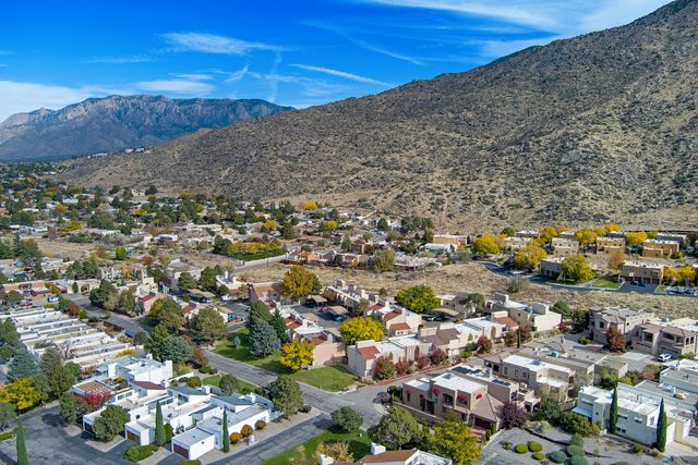 13246 Candelaria Road NE, Albuquerque, NM 87112