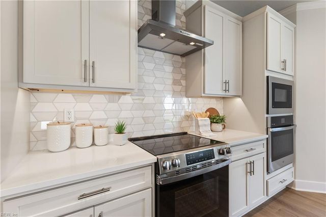 12185 Ava LN, Windsor, VA 23487